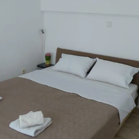 Maisonette 25M From The Sea Palaiontsiflikion Exterior photo